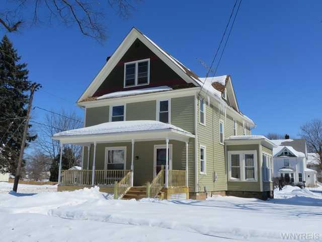 Exterior Front. Over 2100 square feet... Completel