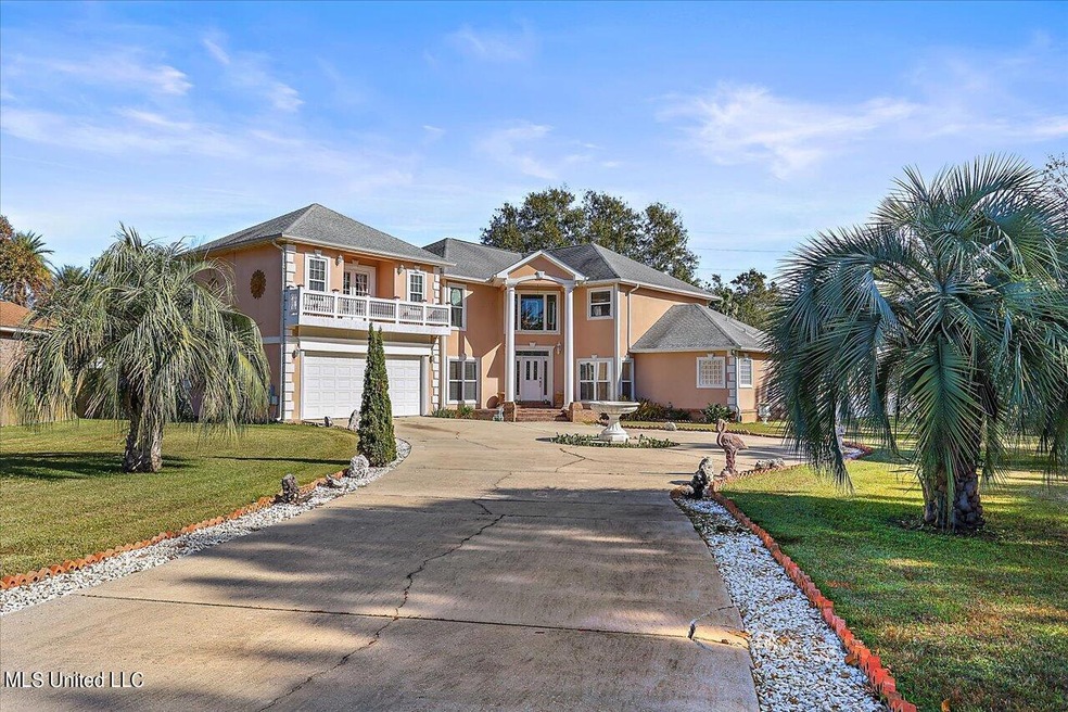 14-412 Chablis Ln
