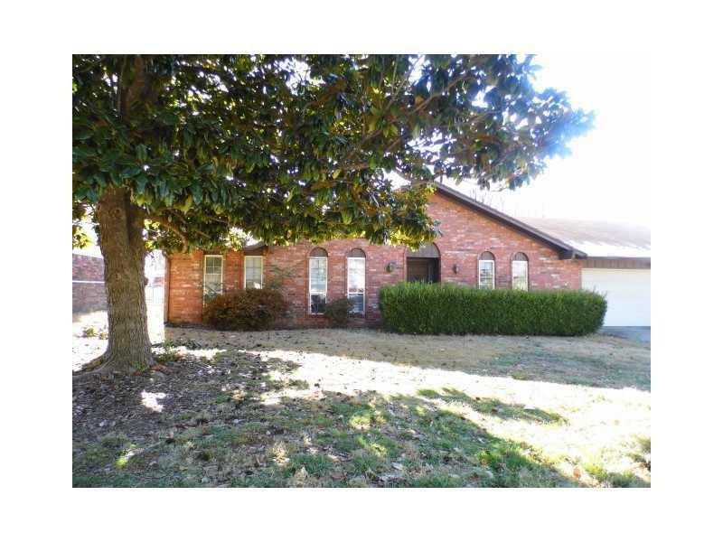 1604 W Mimosa St, Rogers, AR 72758 - photo 1