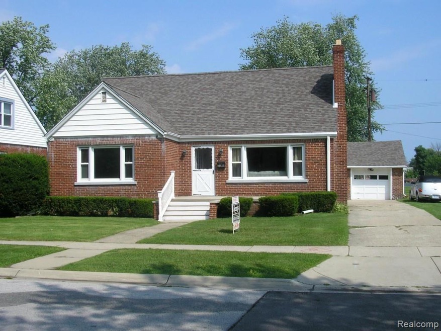 1633 Howard St, Port Huron, MI 48060 - photo 1