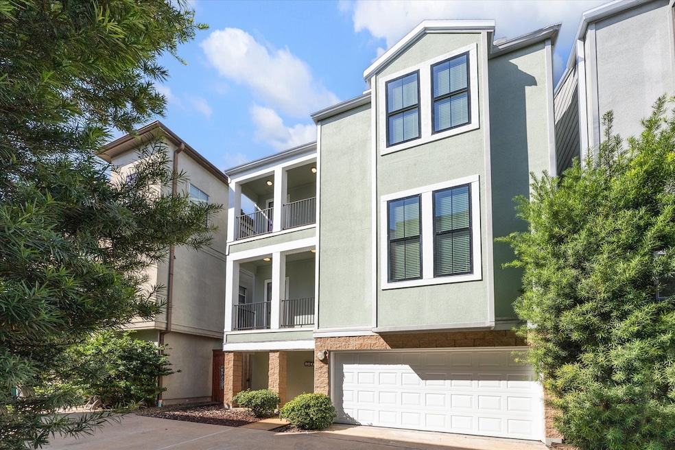 Located in the 1st Ward/ Arts District & just minutes from Downtown, Washington Corridor, and Eleanor Tinsley Park, this location puts the very best of Houston right at your doorstep.