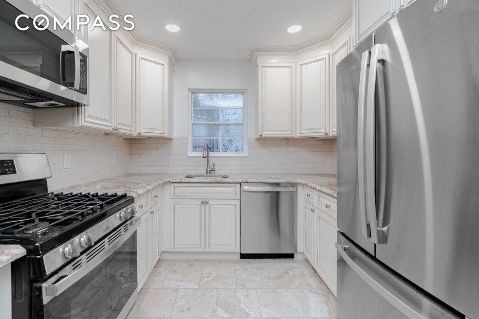 40-16 31st Ave unit 3, Astoria, NY 11103 - photo 1