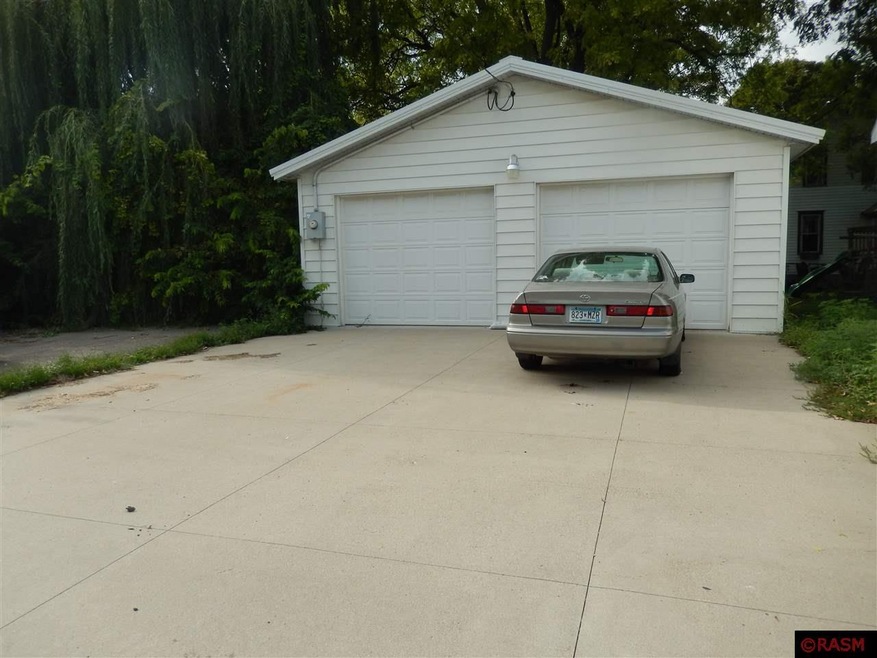 1213 N 4th St, Mankato, MN 56001 - photo 1