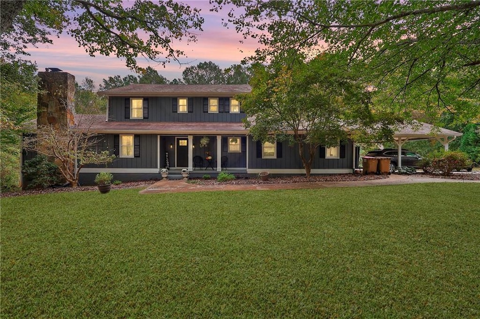 Pending $799,900 • Co-Listing Agent