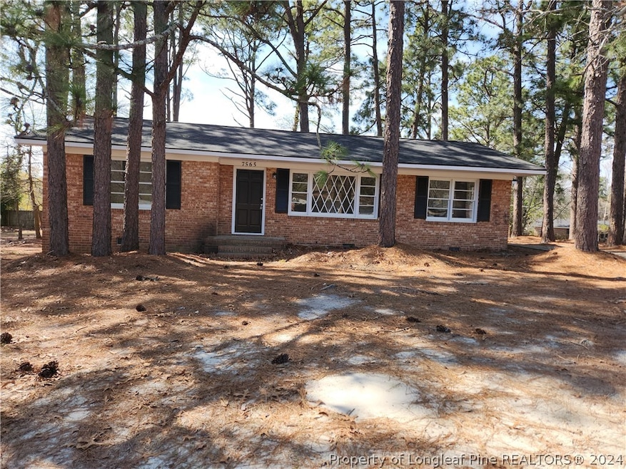 7565 Carrollburg Dr, Fayetteville, NC 28303 - photo 1