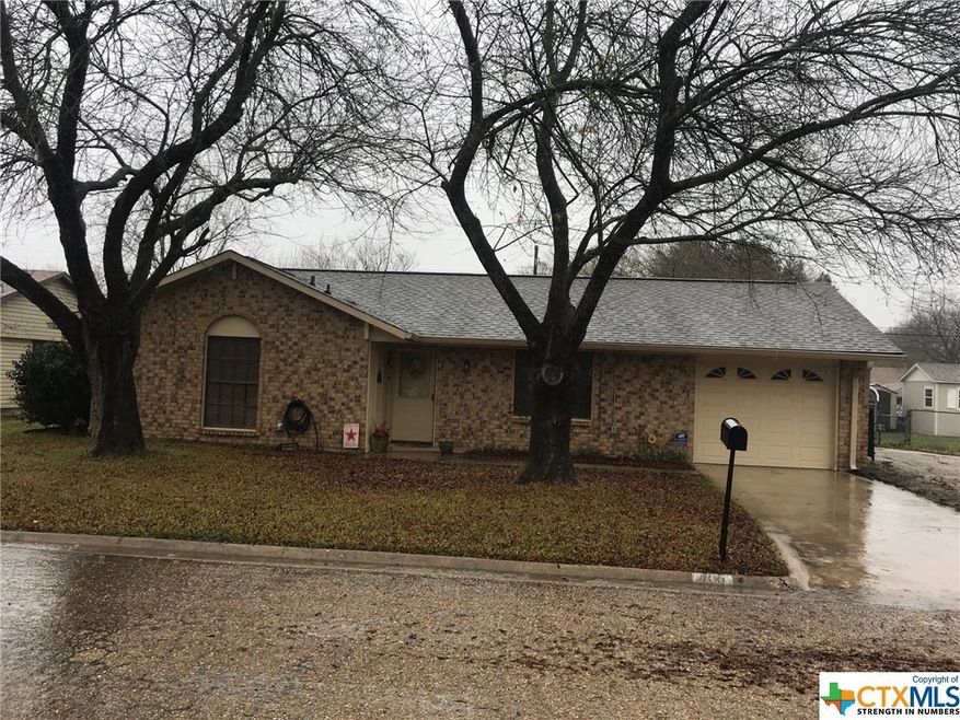706 Steven St, Troy, TX 76579 - photo 1