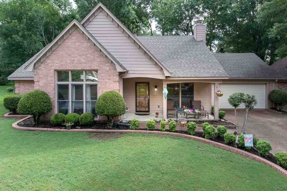 Beautifully cared for home, well maintained, perfe