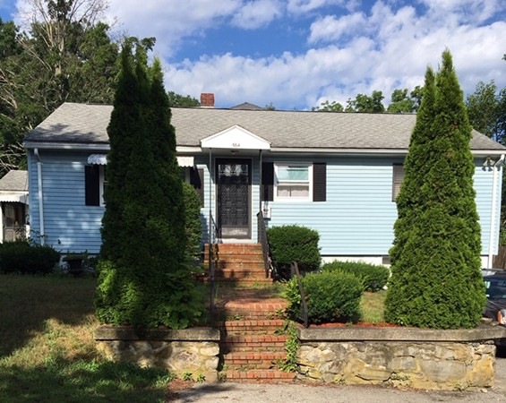 664 Beacon St, Lowell, MA 01850 - photo 1