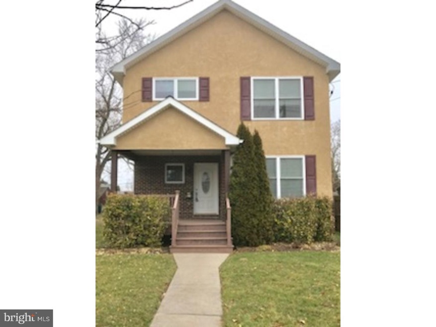 819 W 3rd St, Lansdale, PA 19446 - photo 1