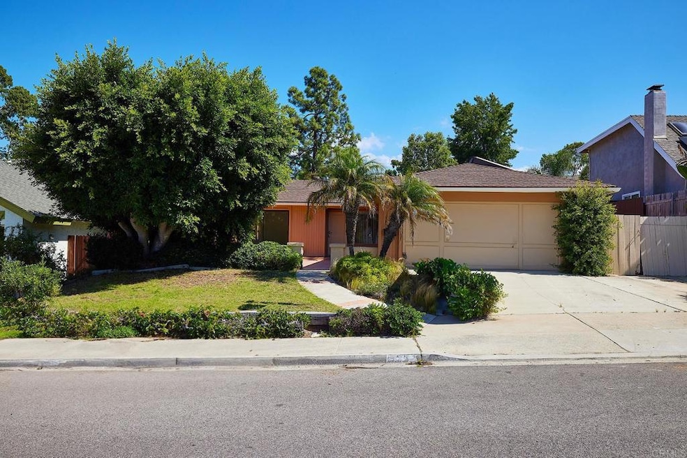 325 Village Run E, Encinitas, CA 92024 - photo 1