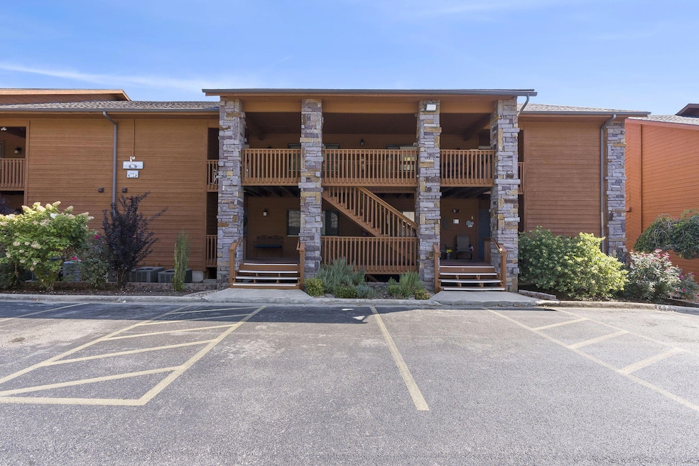 189 Avondale Dr unit 3, Branson, MO 65616 - photo 1