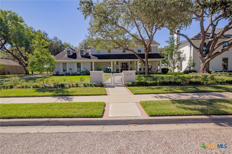 For Sale $824,900