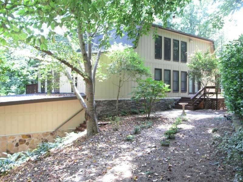 Exterior Front. 3 BR/2.5 BA Home in sought after B
