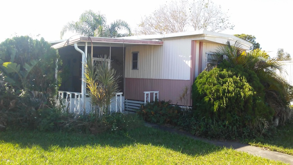 2520 Chatham Way NE, Palm Bay, FL 32905 - photo 1