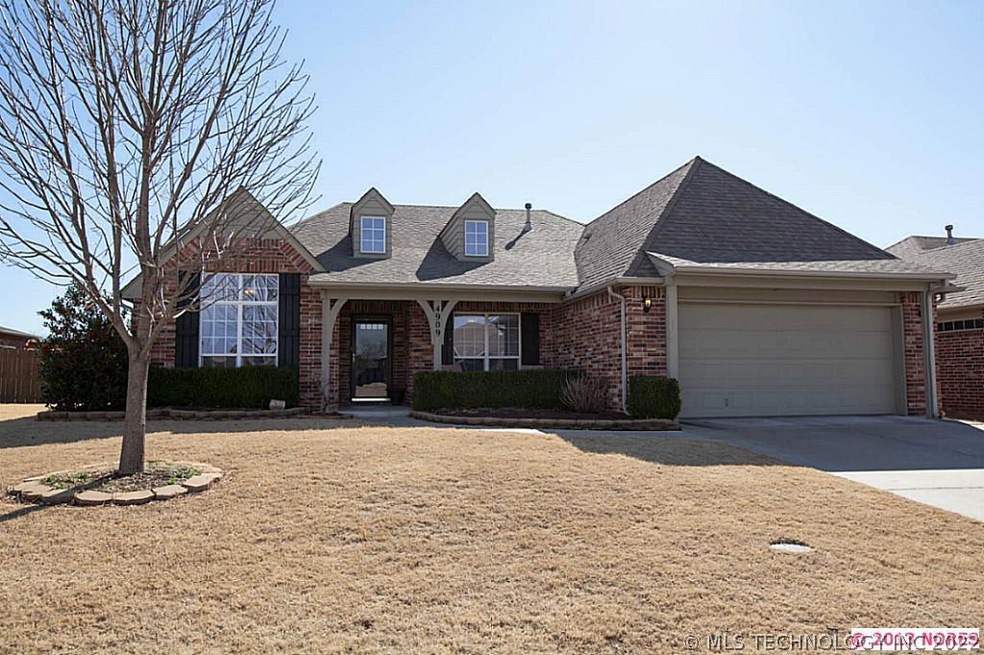 4909 S 202nd East Ave, Broken Arrow, OK 74014 - photo 1