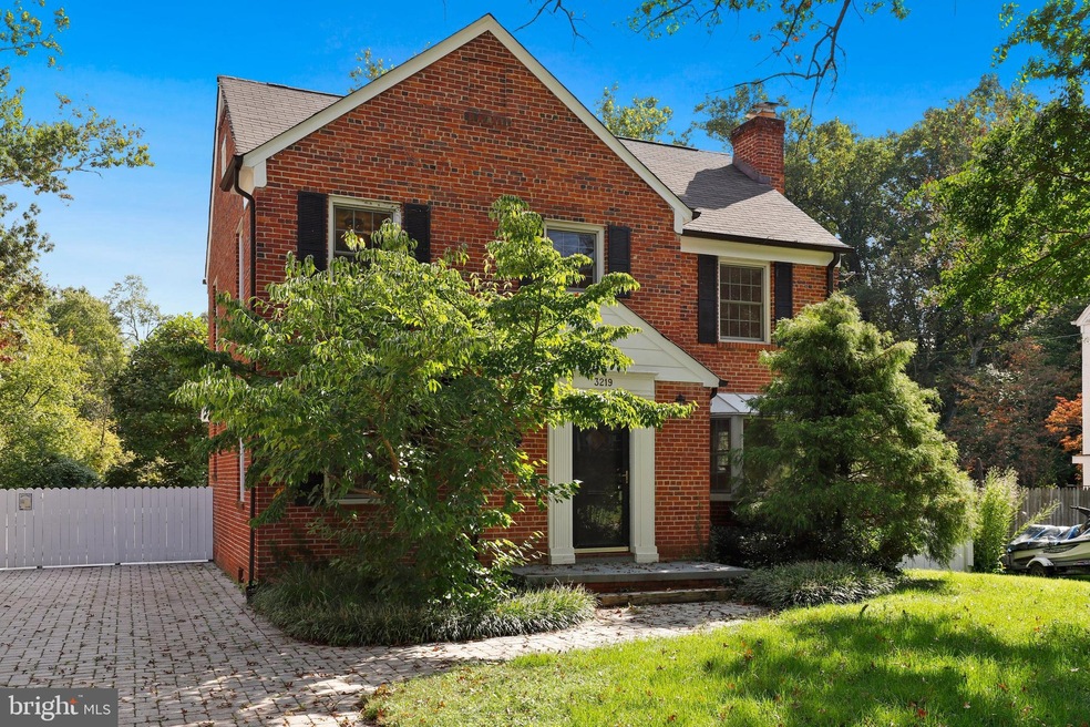 3219 Coquelin Terrace, Chevy Chase, MD 20815 - photo 1