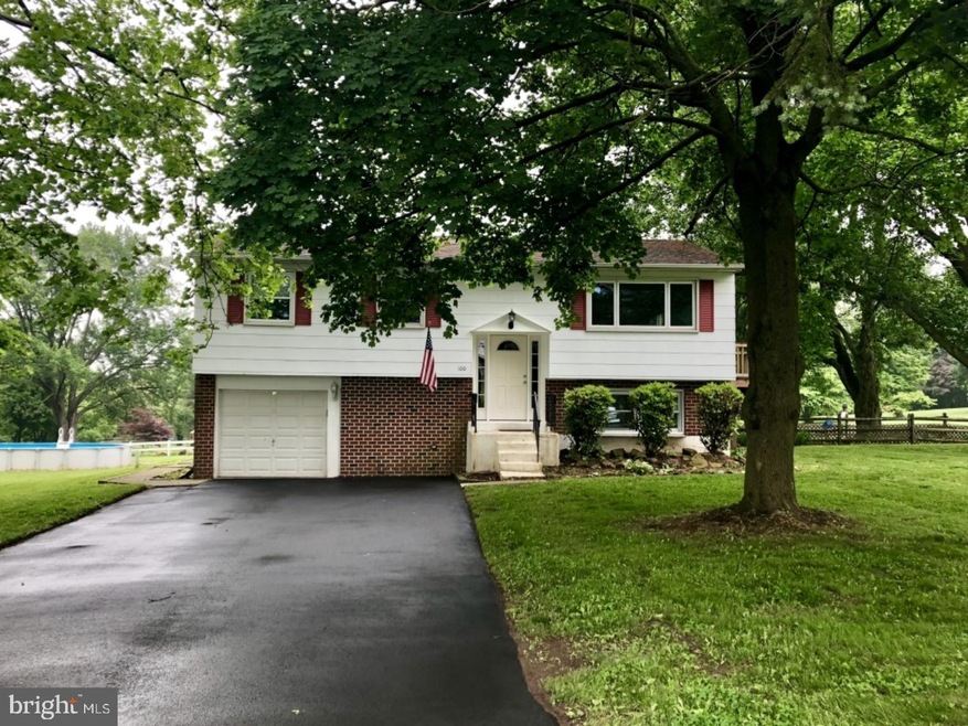 100 Mennonite Church Rd, Spring City, PA 19475 - photo 1