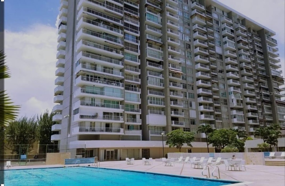 37 Ave Isla Verde unit 1716, Carolina, PR 00979 - photo 1