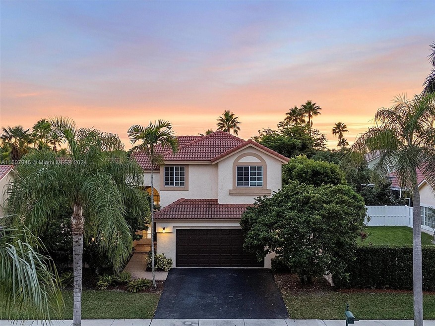 1042 Laguna Springs Dr, Weston, FL 33326 - photo 1