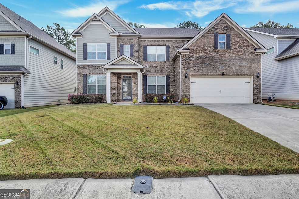 210 Fanleaf Dr, Fairburn, GA 30213 - photo 1