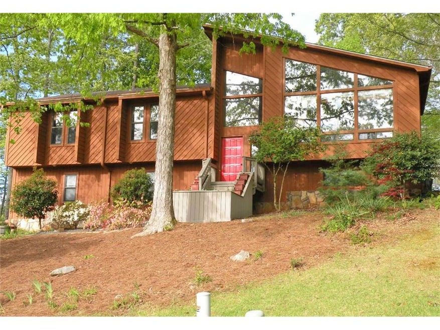 Cul-De-Sac Home Nestled in the Trees.....