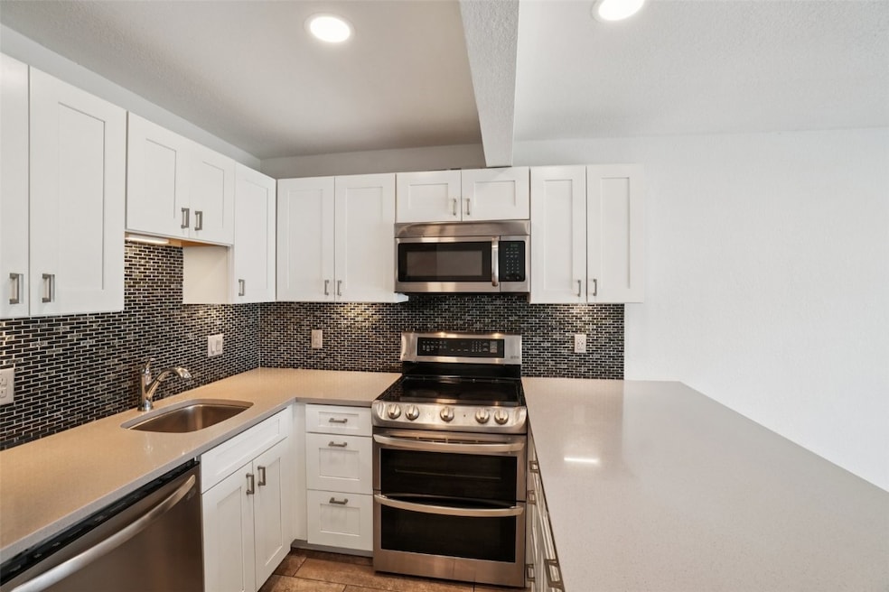 Sold $325,000 • Co-Listing Agent