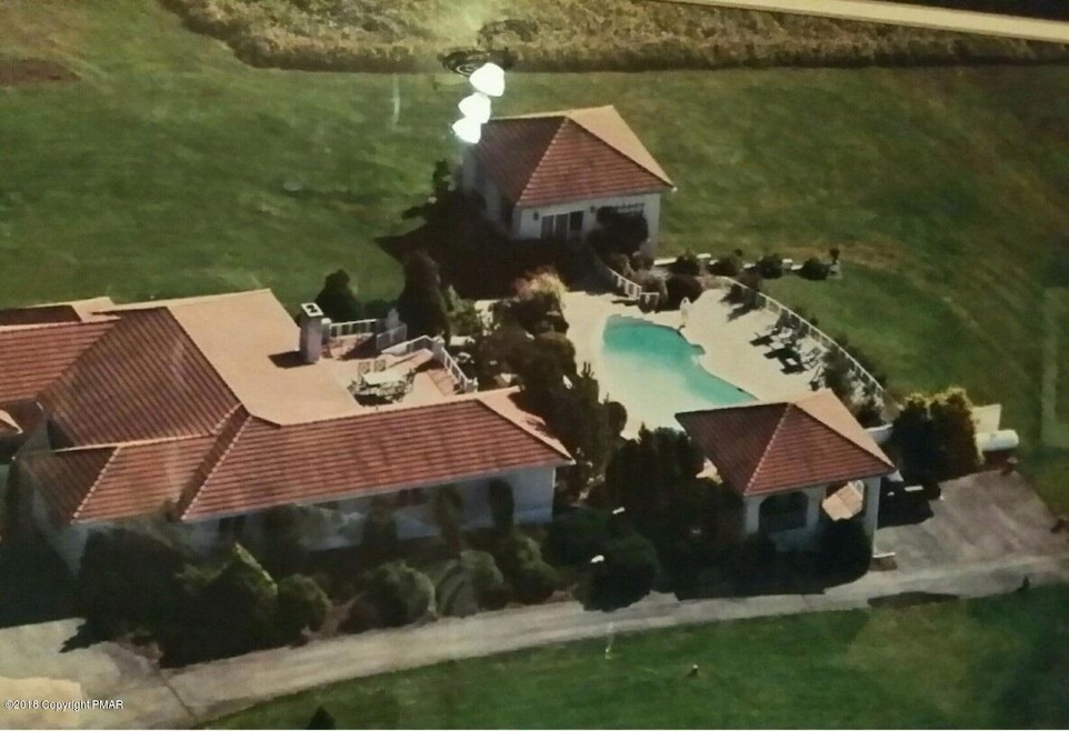 282 Hty Rd, Kunkletown, PA 18058 - photo 1