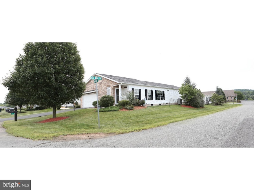 2 Blackbird Ct, Bechtelsville, PA 19505 - photo 1