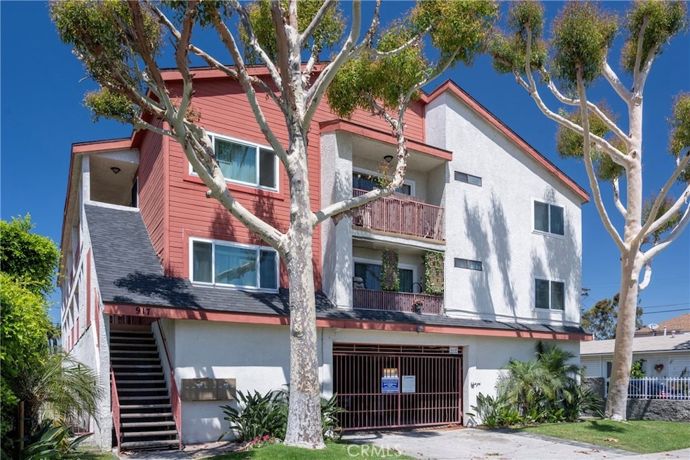 Sold $2,525,000 • Co-Listing Agent