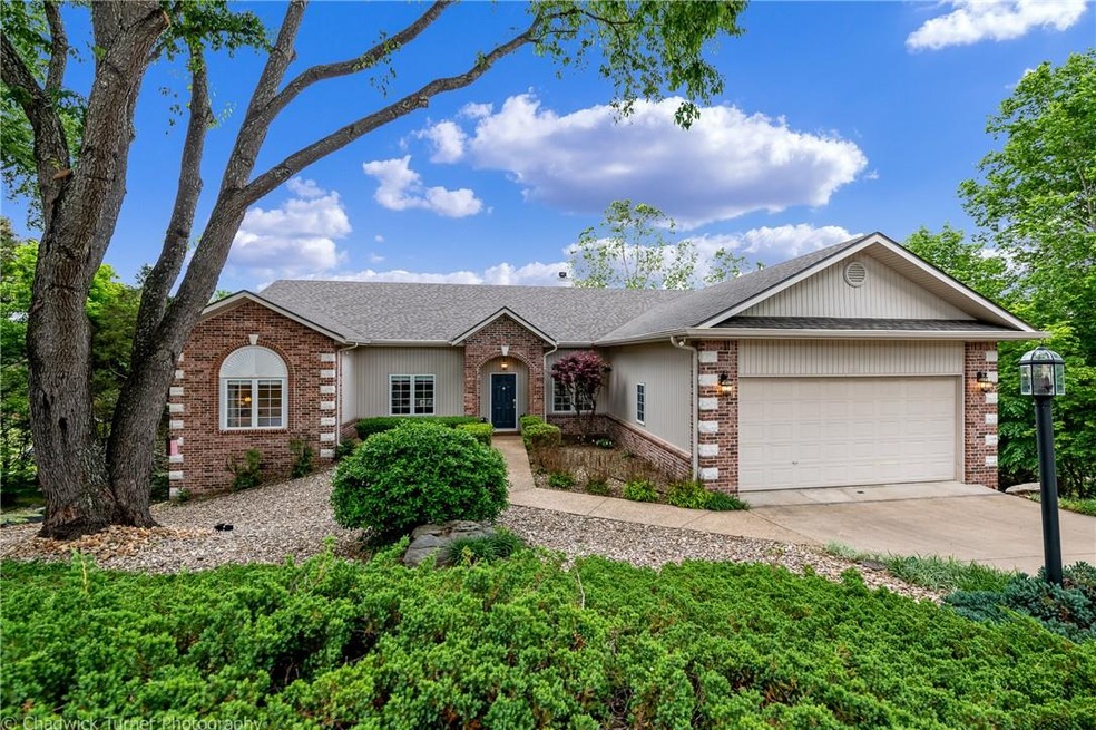 14 Country Club Cir, Bella Vista, AR 72715 - photo 1