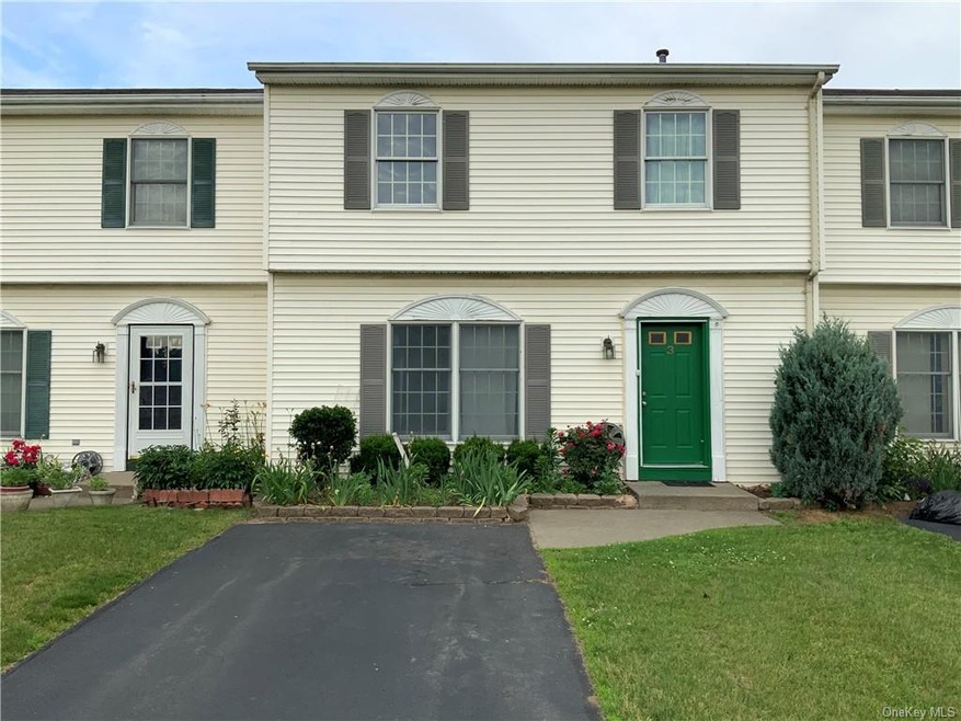 3 Komonchak Cir, West Haverstraw, NY 10993 - photo 1