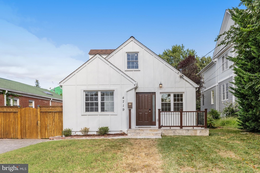 4719 25th St N, Arlington, VA 22207 - photo 1