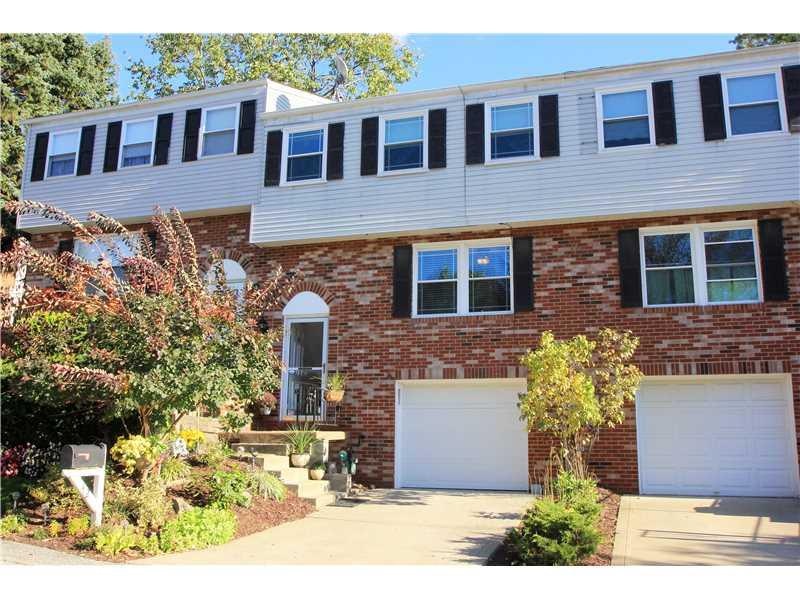 Exterior Front. Fantastic 3 bedroom 1.5 bath townh