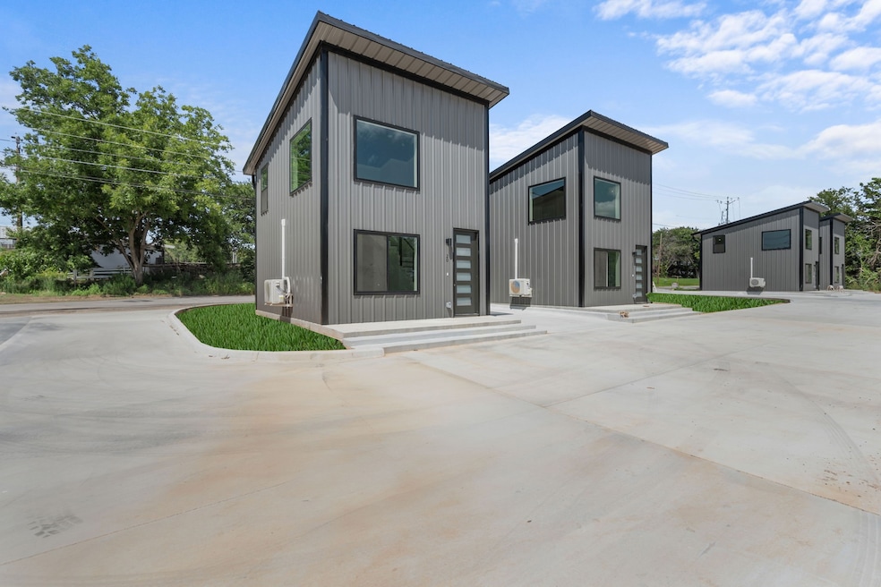 For Rent $1,200/month