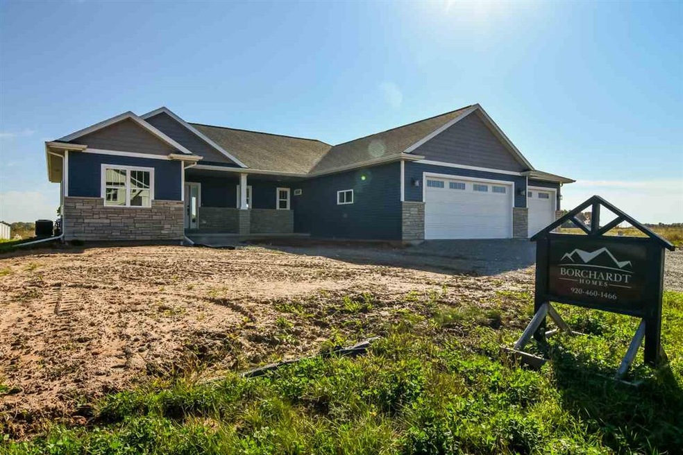 N9314 Touchdown Dr, Appleton, WI 54915 - photo 1