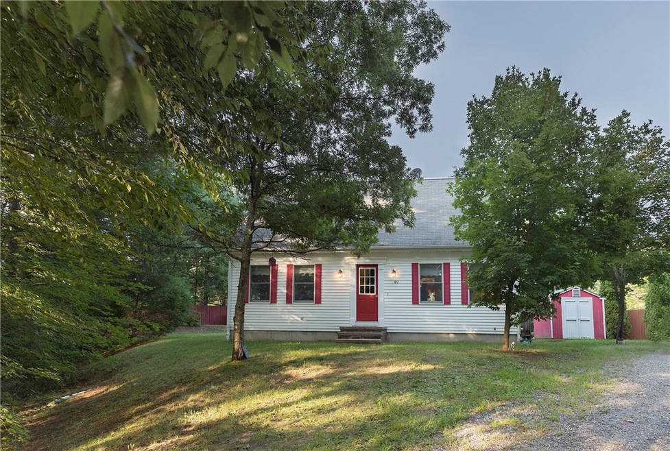 49 Vernon Dr, Chepachet, RI 02814 - photo 1