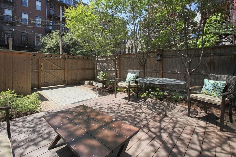 152 W Concord St unit 1, Boston, MA 02118 - photo 1