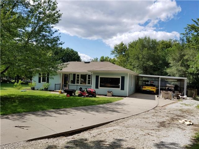 311 NW 16th St, Blue Springs, MO 64015 - photo 1