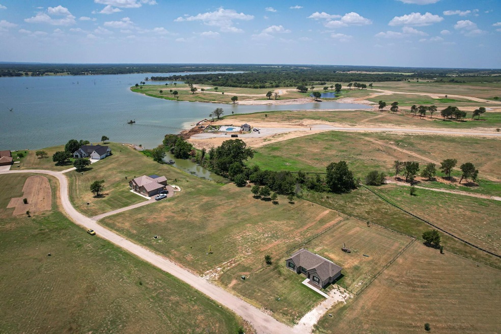 1574 Carter Dr, Corsicana, TX 75109 - photo 1