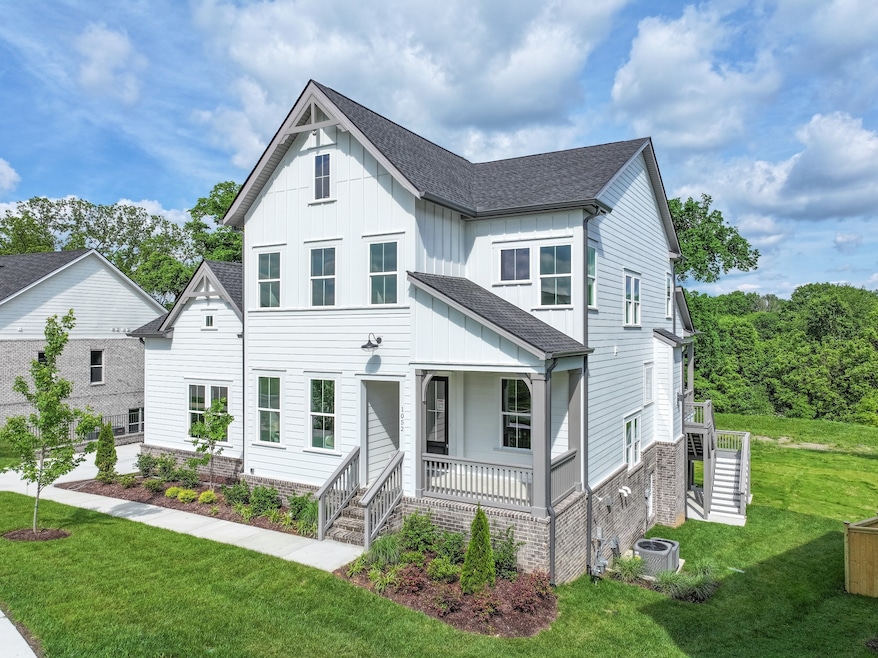 Sold $1,530,000 • Co-Listing Agent