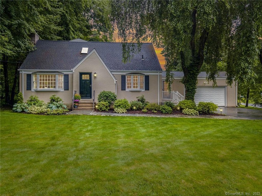 27 Forest Hills Dr, West Hartford, CT 06117 - photo 1