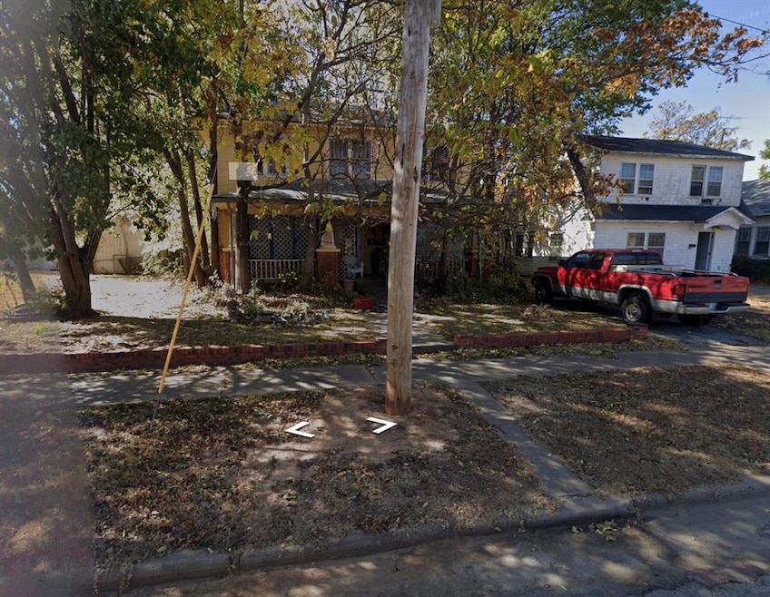 415 S A St, Blackwell, OK 74631 - photo 1