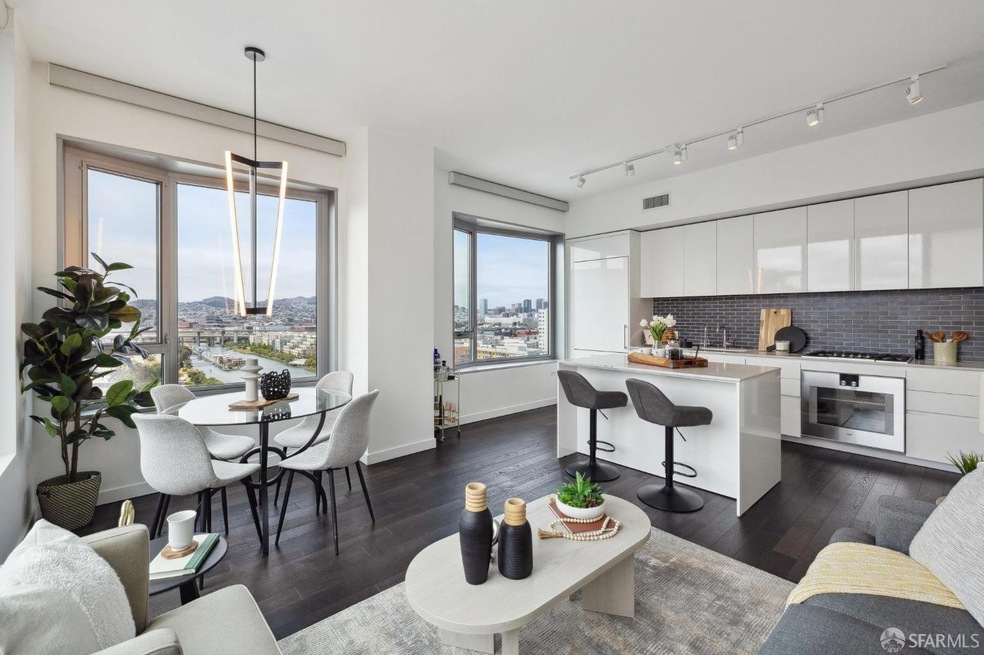 Penthouse residence 1605 features open concept liv