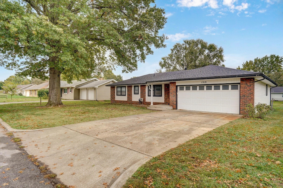 1210 W Berkeley St, Springfield, MO 65807 - photo 1