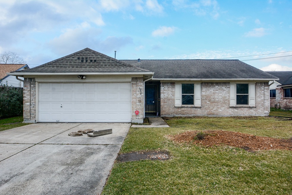 3654 Abinger Ln, Houston, TX 77088 - photo 1