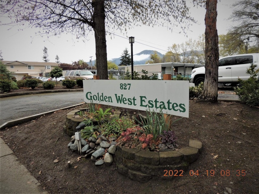 827 NE A St unit 6, Grants Pass, OR 97526 - photo 1