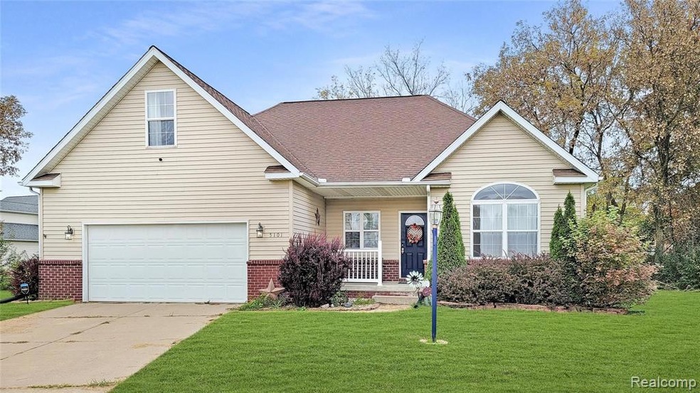 5101 Blue Water Ct, Flint, MI 48506 - photo 1