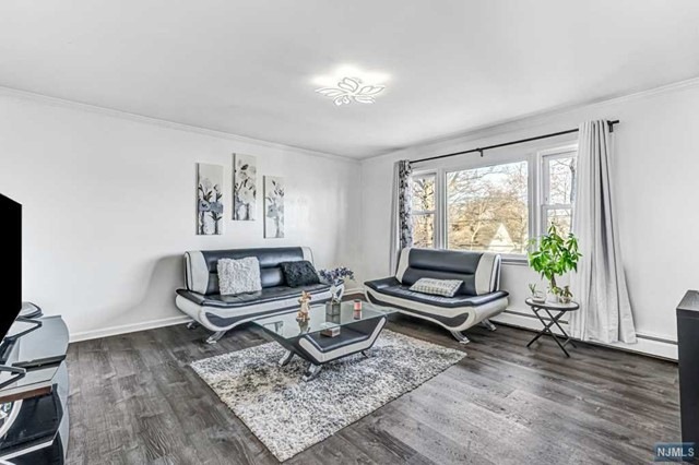 305 Phillips Ave unit 2, South Hackensack, NJ 07606 - photo 1