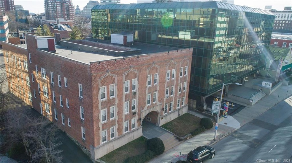 639 Summer St unit 21, Stamford, CT 06901 - photo 1