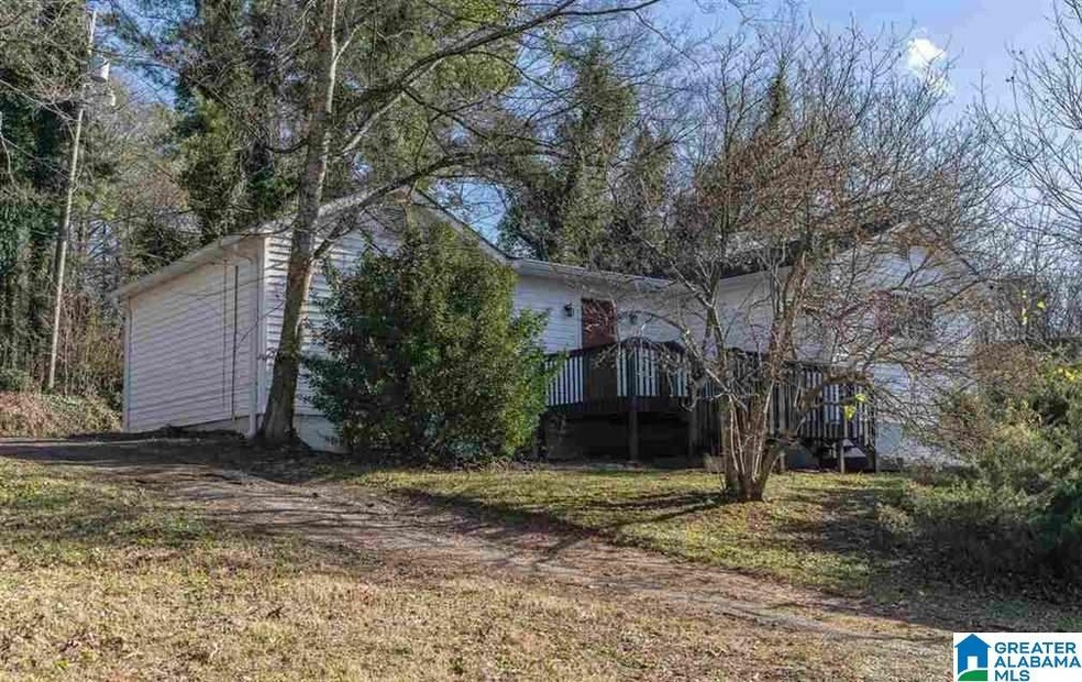 525 23rd Ave NE, Center Point, AL 35215 - photo 1